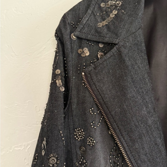 Chico's Embellished Washed Gray Denim Moto Jacket XS Chico Size 0 - Picture 7 of 9